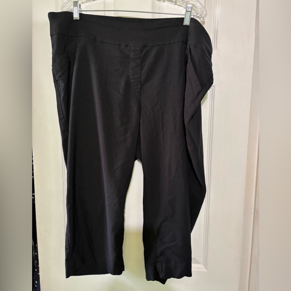 Kim Rogers Black Ankle Cropped Pants